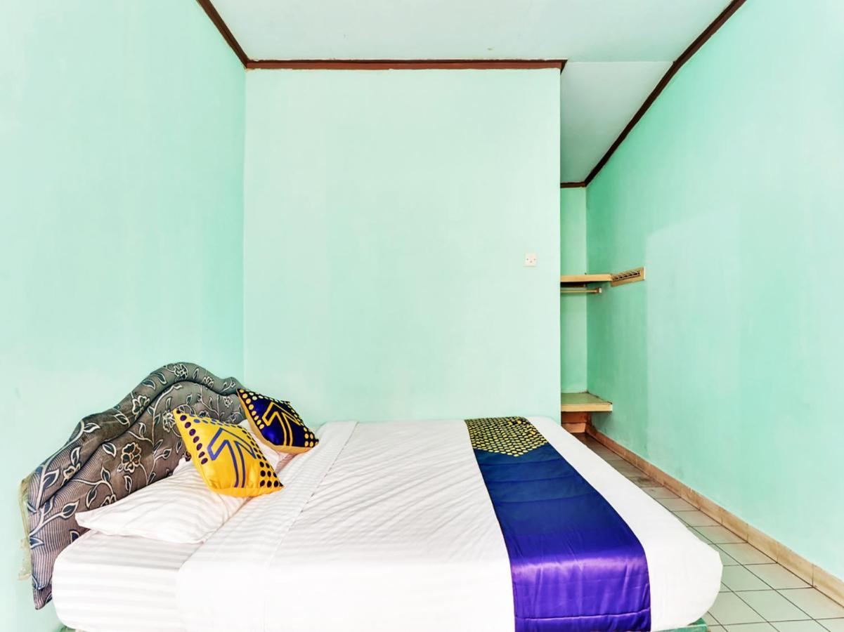 Spot On 90003 Villa Tawang Cianjur Extérieur photo
